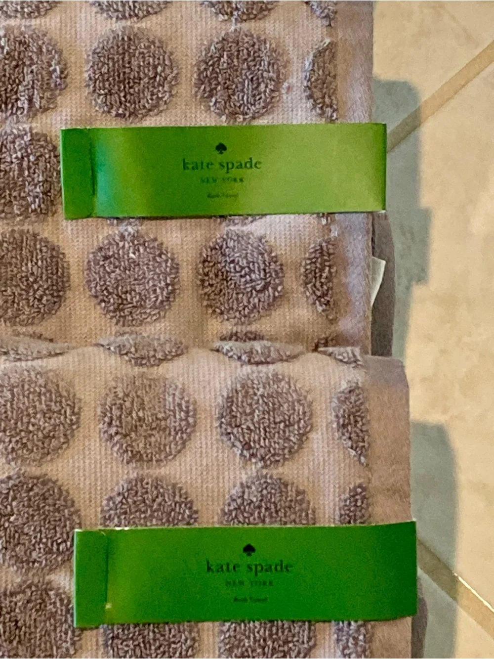 NEW kate spade New York Gray Dot Bath Towel - Set of 4